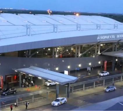 Aeropuerto Internacional De Monterrey - Sopa De Coditos